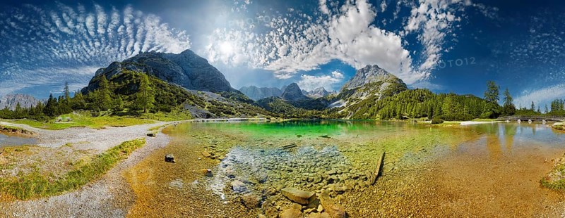 360 mountain panorama with the turquoise Seebensee and the peaks of the Tajakopf