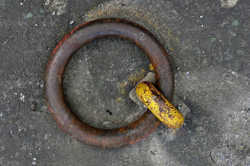 Iron ring on the banks of the Rhine