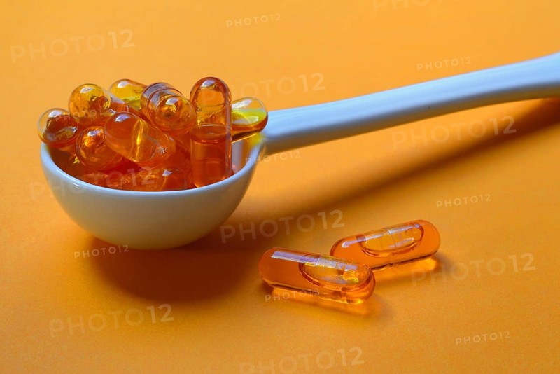 Capsules with omega-3 fatty acid