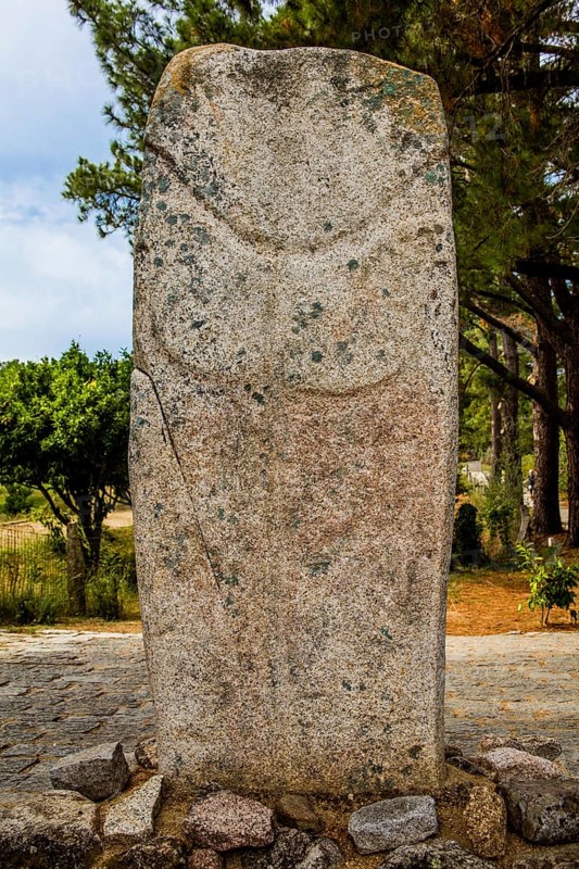 Menhir statue Filitosa V back view