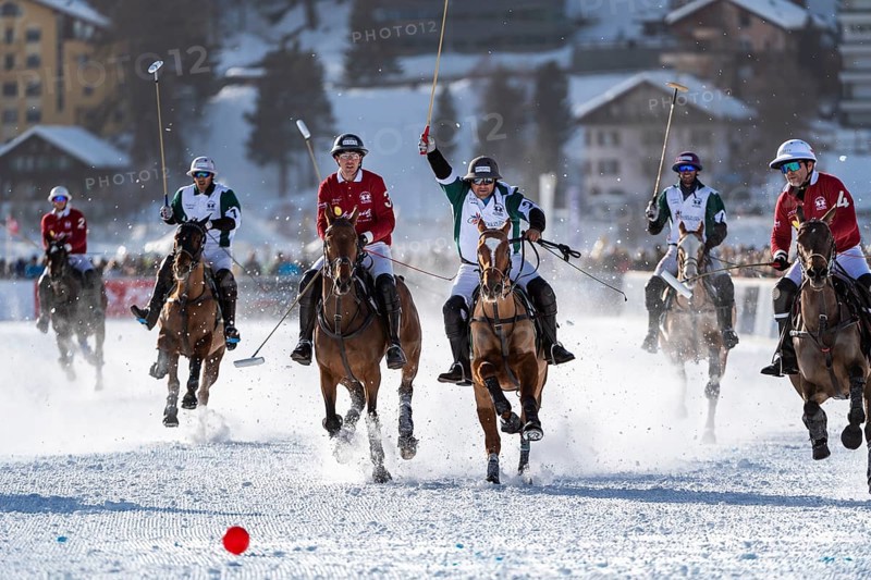 Players from Team St. Moritz