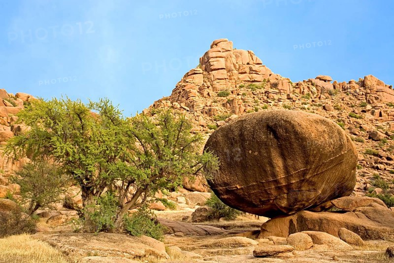 Bizarre granite rocks