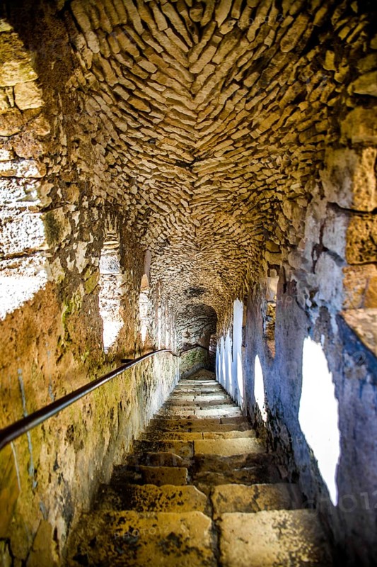 Fortified staircase from the upper town to the port