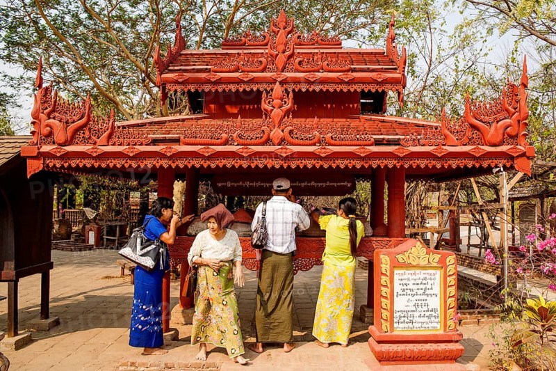 Water dispenser in front of Dhammayazika Pagoda