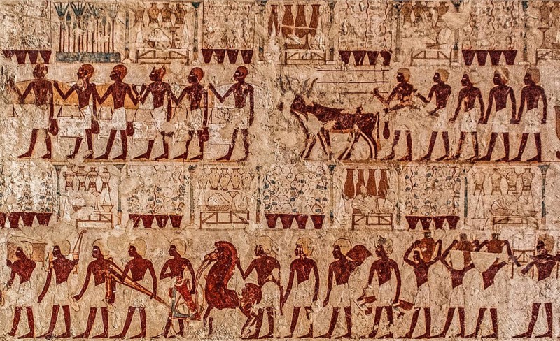 Funeral procession and delivery of funerary equipment