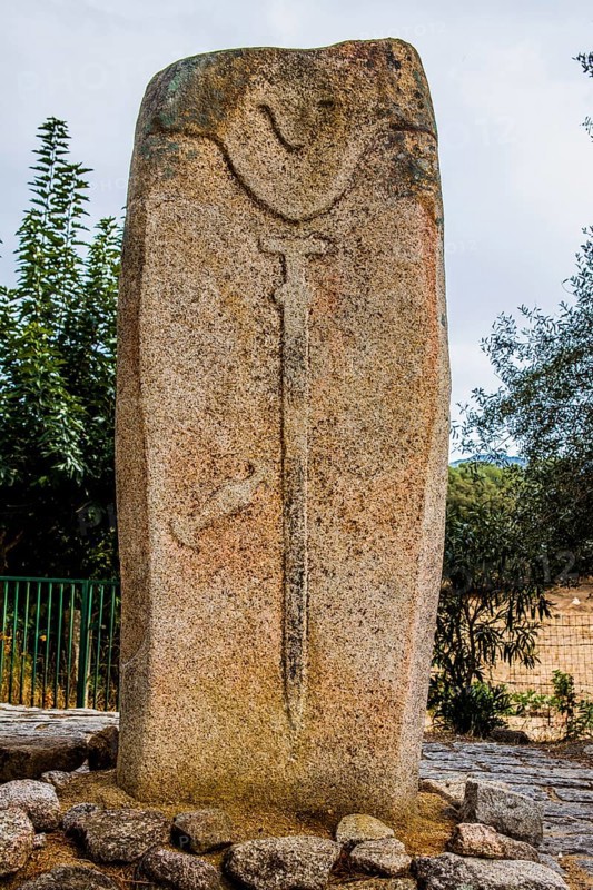 Menhir statue Filitosa V with long sword and dagger