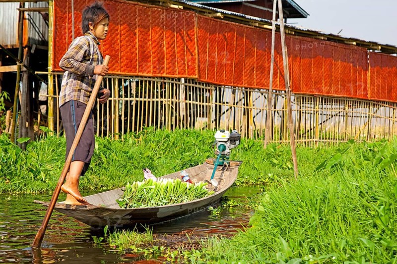 Working with canoes in floating fields