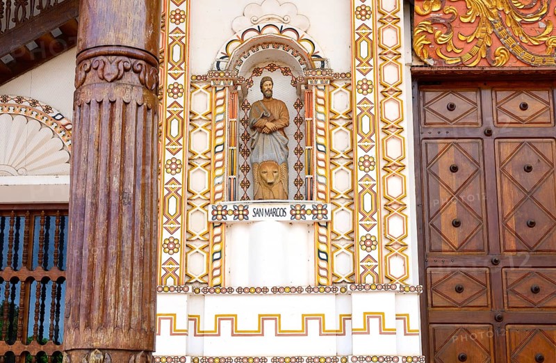 Figure of Saint Mark on the front of the cathedral church