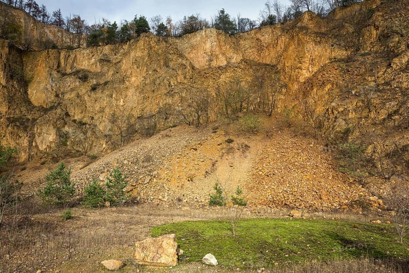 Disused porphyry quarry