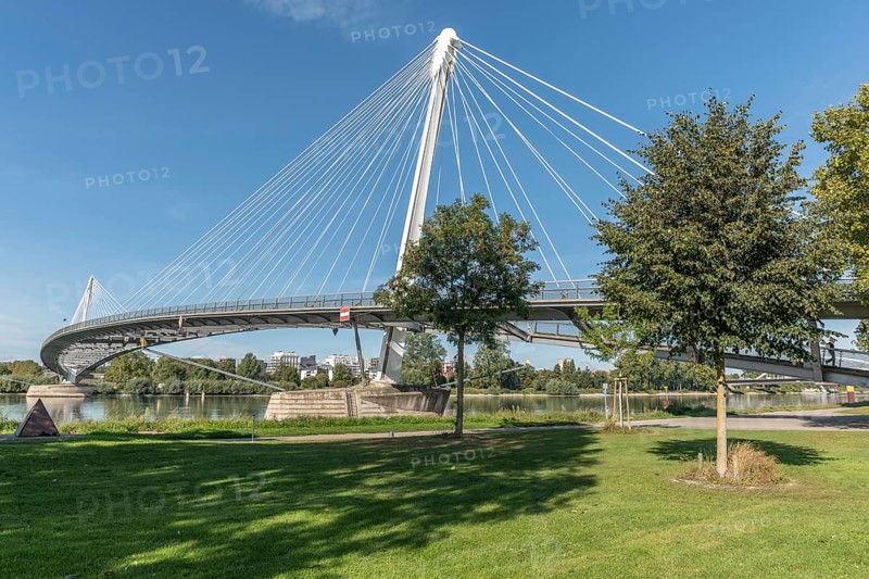 Deux Rives footbridge