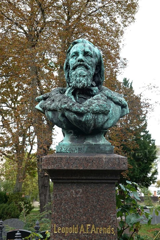 Grave of Leopold Arends