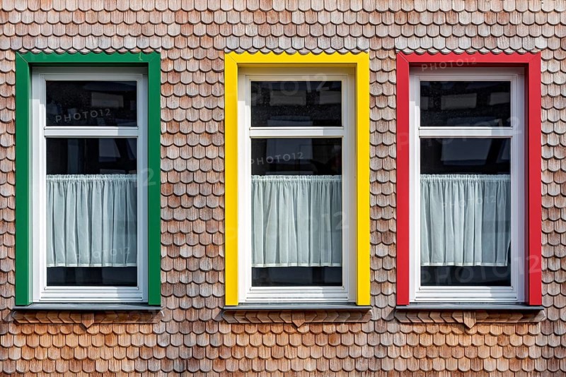 Windows in the colours green