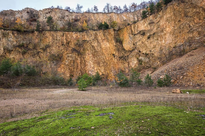 Disused porphyry quarry