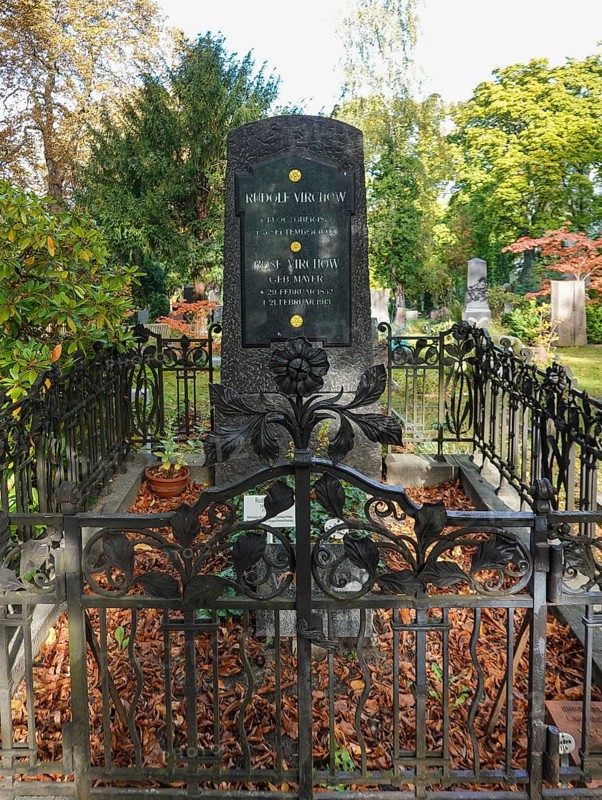 Grave of Rudolf Virchow and Rose Virchow