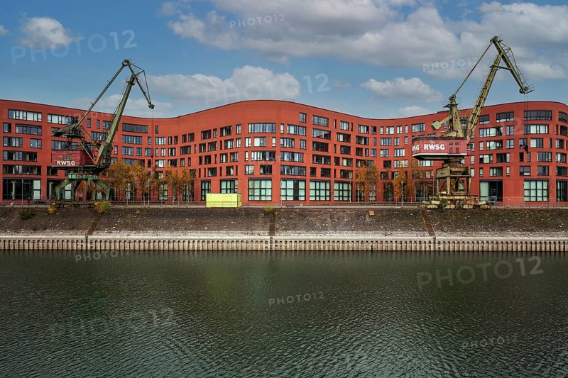 New building of the State Archive of North Rhine-Westphalia with old harbour cranes