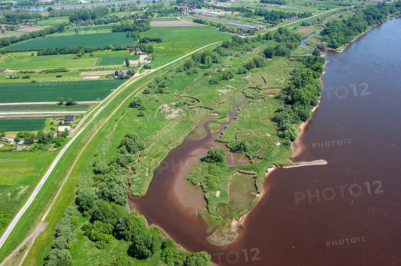 Heukenlock nature reserve on the Elbe from the air