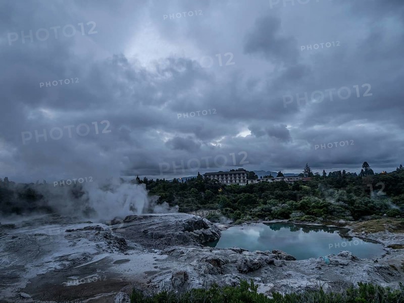 Active geothermal field