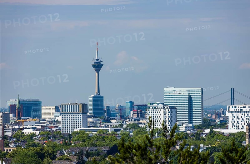 Duesseldorf skyline