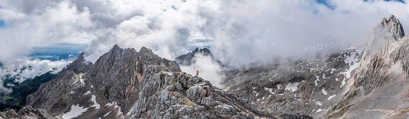 Hiker at the summit of the Westliche Toerlspitze