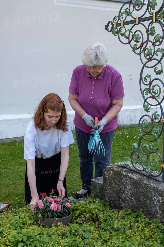 Grandmother with her granddaughter