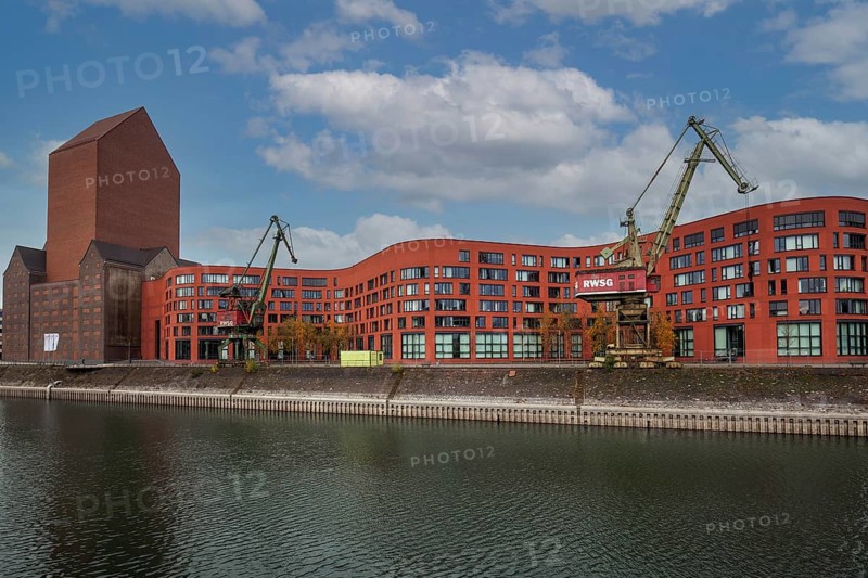 New building of the State Archive of North Rhine-Westphalia with old harbour cranes