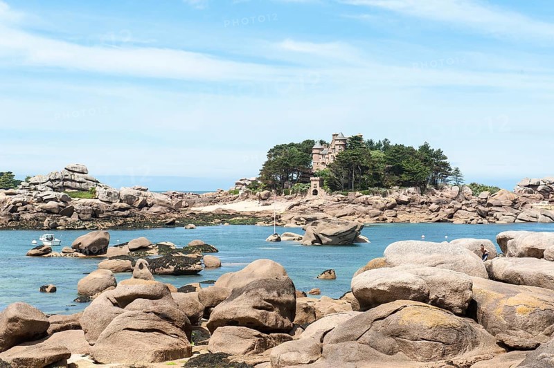 Ile de Costaeres with Chateau de Costaeres