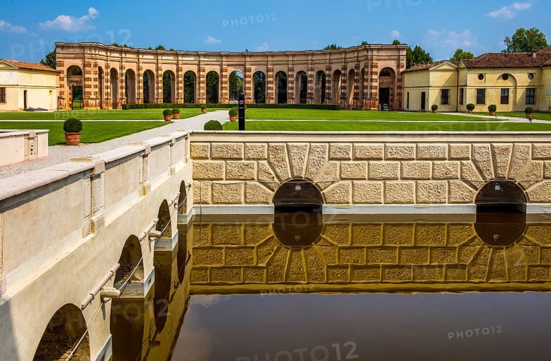 Mannerist architecture