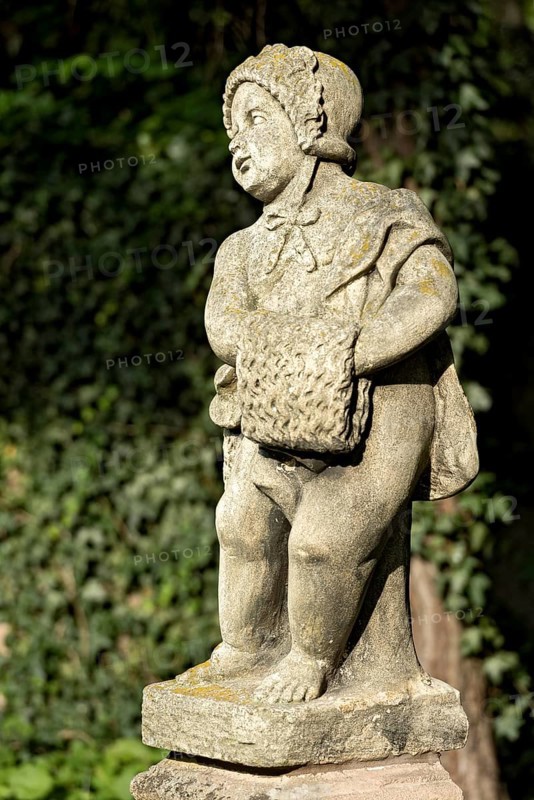 Baroque figure at Lauterbach Castle