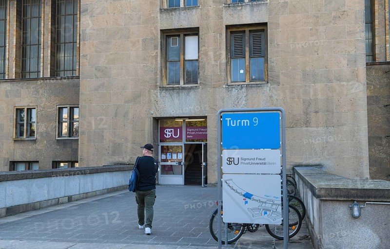 Sigmund Freud Private University