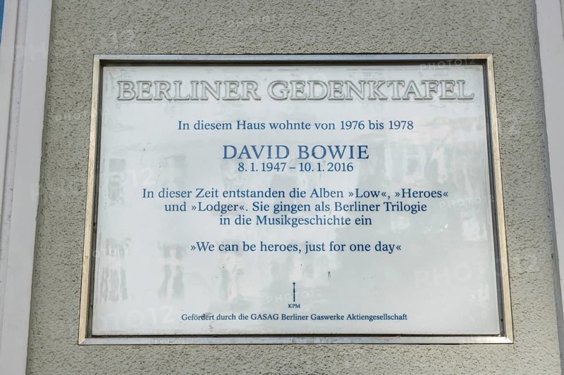 Memorial plaque