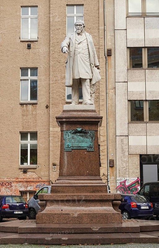 Monument Hermann Schulze Delitzsch