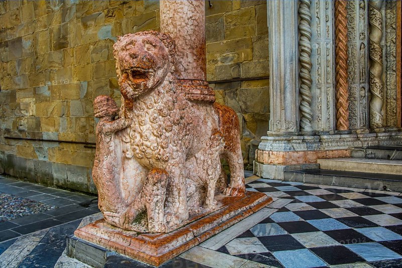 Northern entrance to the Cathedral of Santa Maria Maggiore with red lions
