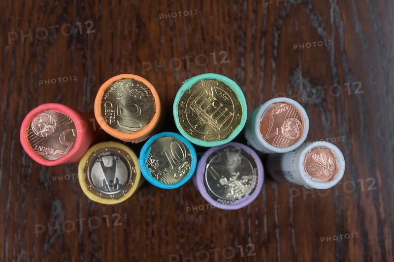 Coin roll or money roll