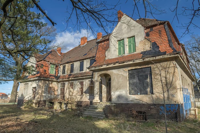 Officer's house