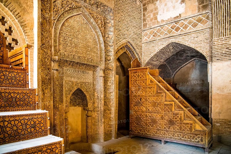 Shabestan and Uljayto Mihrab at the West-Iwan