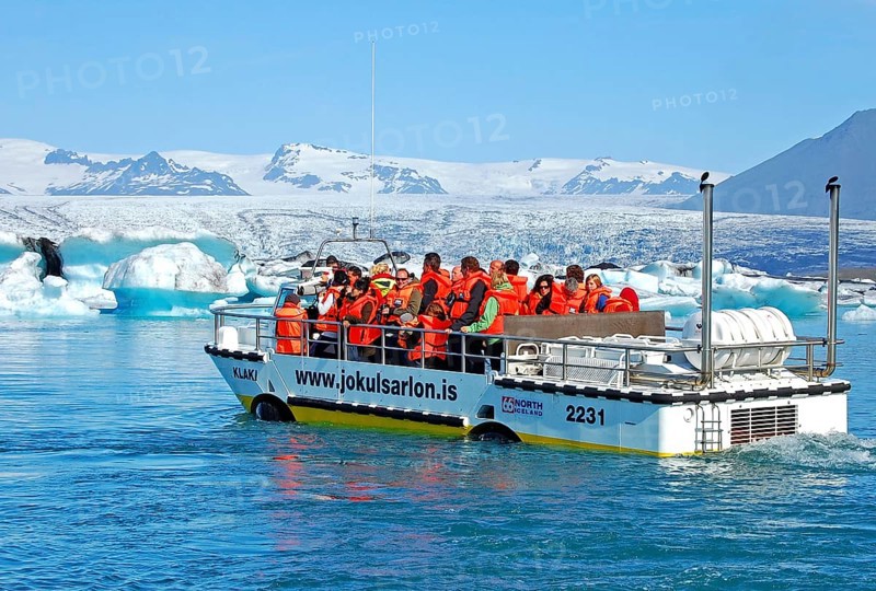 Amphibious vehicle