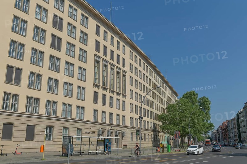 Office building at Kleistpark