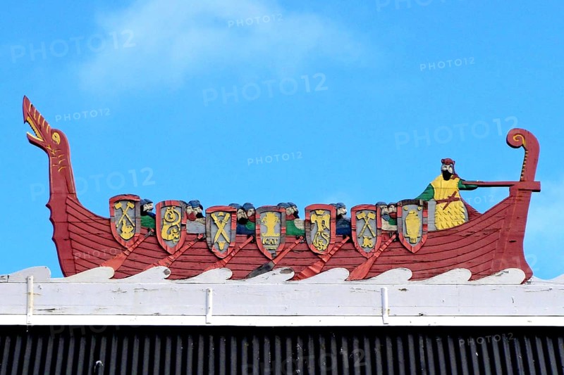 Falkarhus with Viking Ship