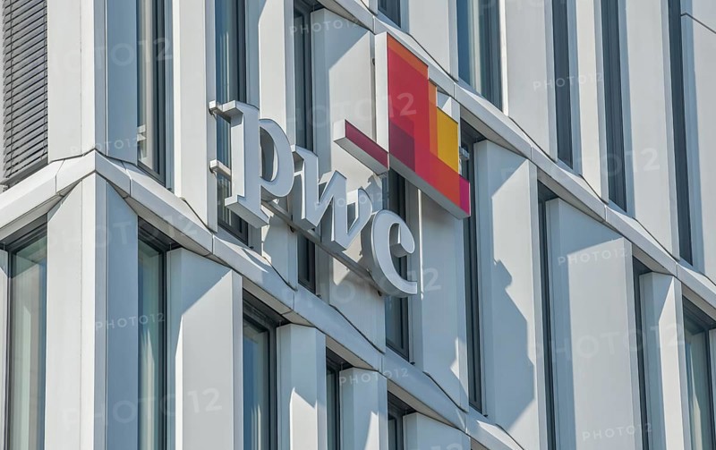 Lettering PricewaterhouseCoopers GmbH Wirtschaftspruefungsgesellschaft