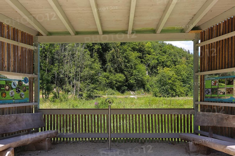 Pavilion for observing animals and plants
