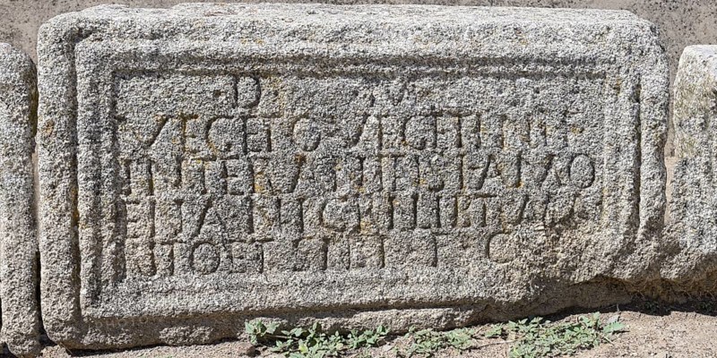 Roman stele