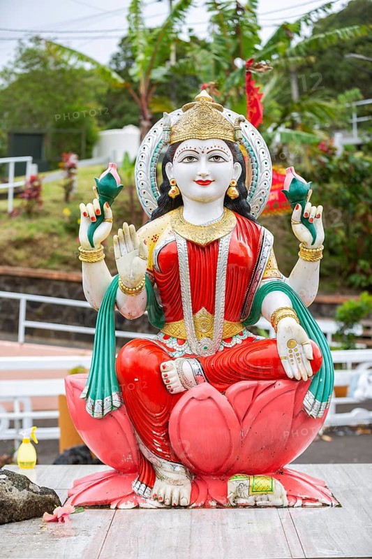 Statue of Goddess Saraswati at the sacred lake of Ganga Talao in the south of the island of Mauritius