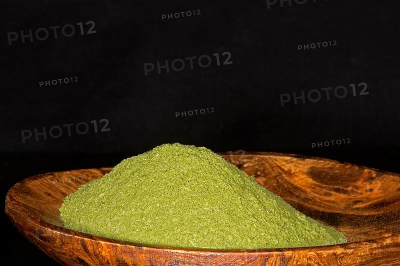 Dried stevia