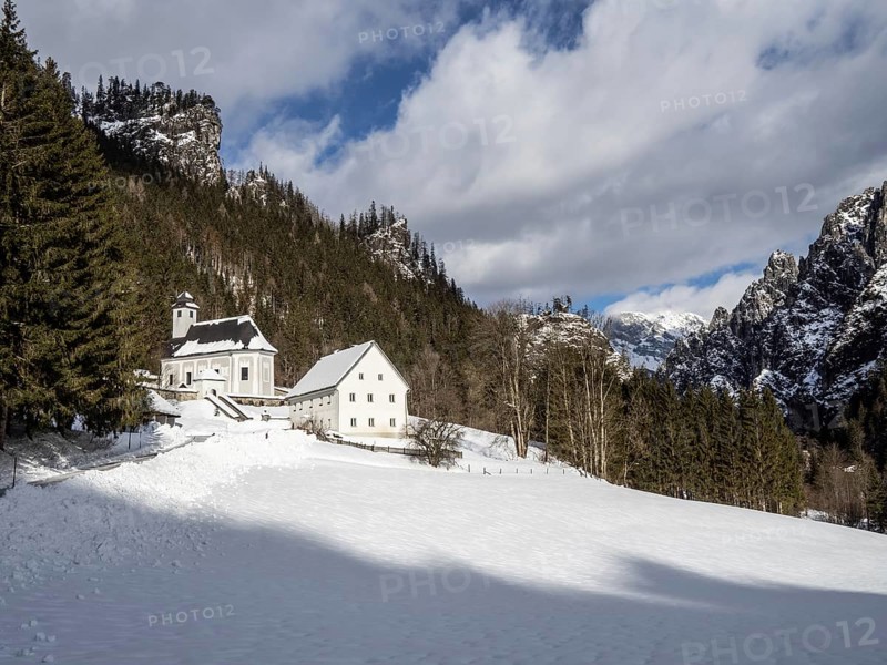 Church and mountaineers' cemetery in Johnsbach
