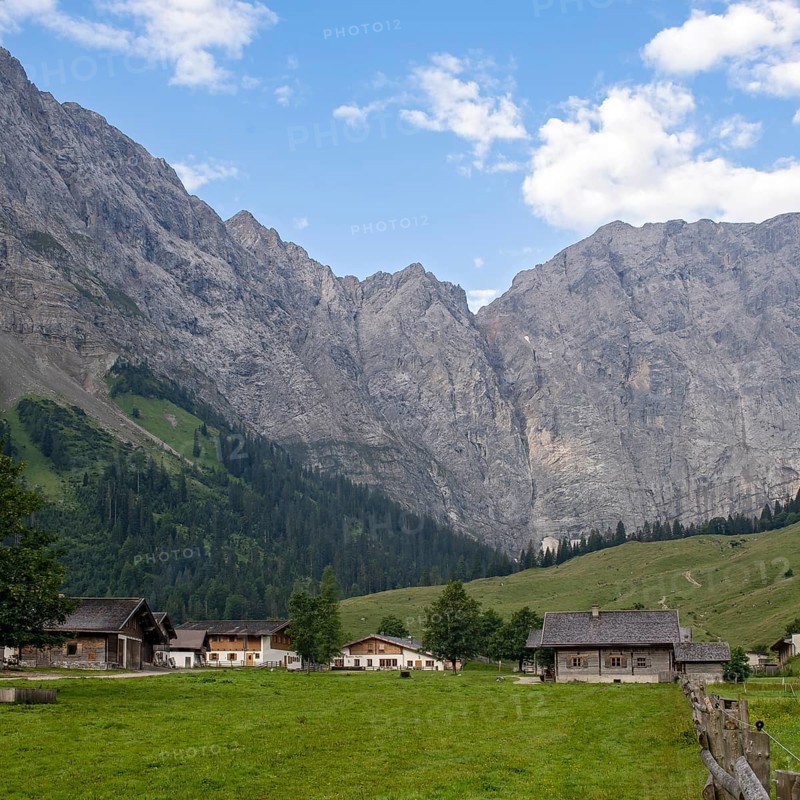 Almdorf Eng