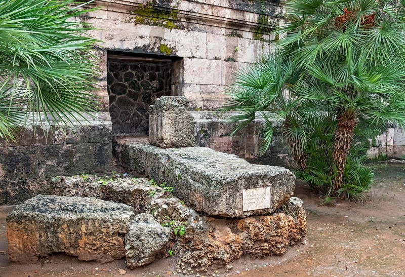 Remnant of old city wall of Panormo Antica outside Church of San Cataldo