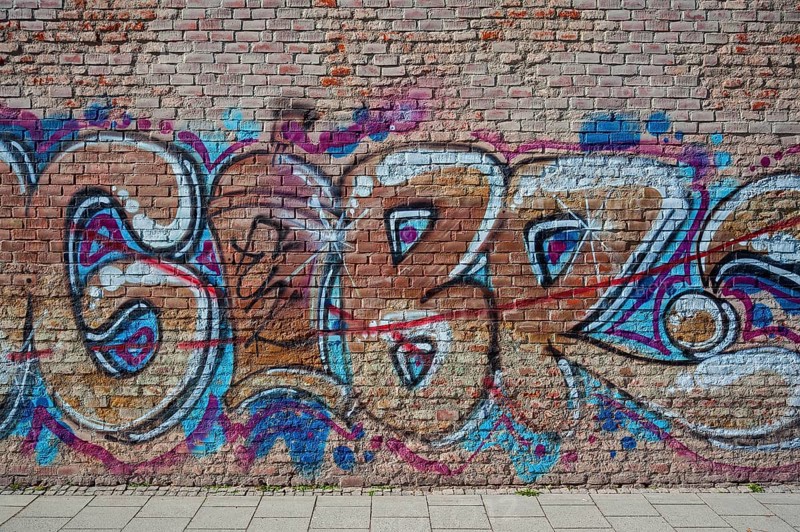 Wall at the southern cemetery with graffiti