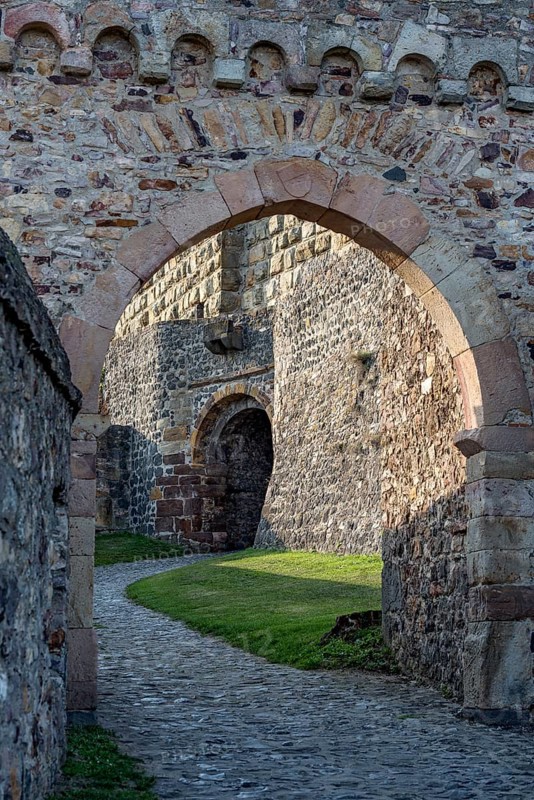 Middle gate of the outer bailey