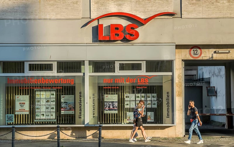 LBS