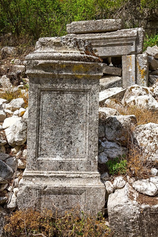 Fragments at the Colonades Road